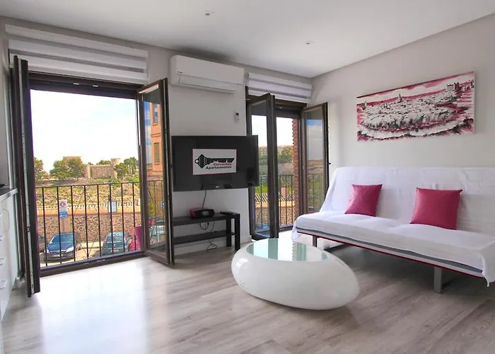 Cervantes Apartment *